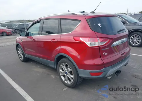 2015 Ford Escape Titanium z USA, uszkodzony, nr VIN 1FMCU0JX4FUA98654